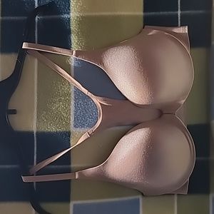 Victoria's secret bra 36D